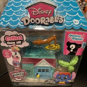 Disney Doorables Mini Stitch's Surf‎ Shack Playset With Surprise Mini Figure